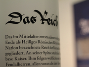 Objekt der Ausstellung „Amplonius: Die Zeit. Der Mensch. Die Stiftung. 600 Jahre Bibliotheca Amploniana in Erfurt.“ im Museum für Thüringer Volkskunde.
