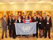 Erfurter Studierende repräsentieren "Kuba" bei Model United Nations (MUN)