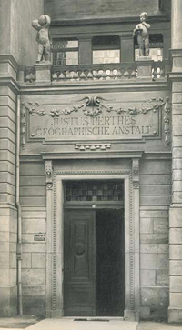 Justus Perthes' Geographische Anstalt, Haupteingang, 1906