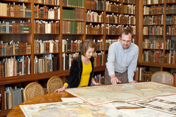 Im Geographiezimmer (Forschungsbibliothek, Schloss Friedenstein)