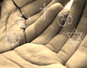Hände mit Religionssymbolen