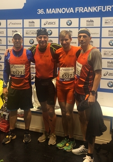 USV Team beim Frankfurt Marathon 2017